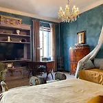 Gabrielle\'s room