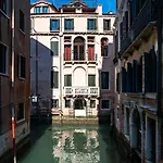 Corte Rubbi 5 Deluxe Studio-Apartment