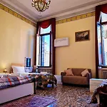 Venice Tourist House