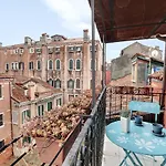 Via Garibaldi-Gigli Biennale Terrace