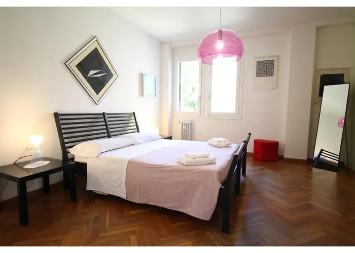 Canal-View, Apartment In Venice