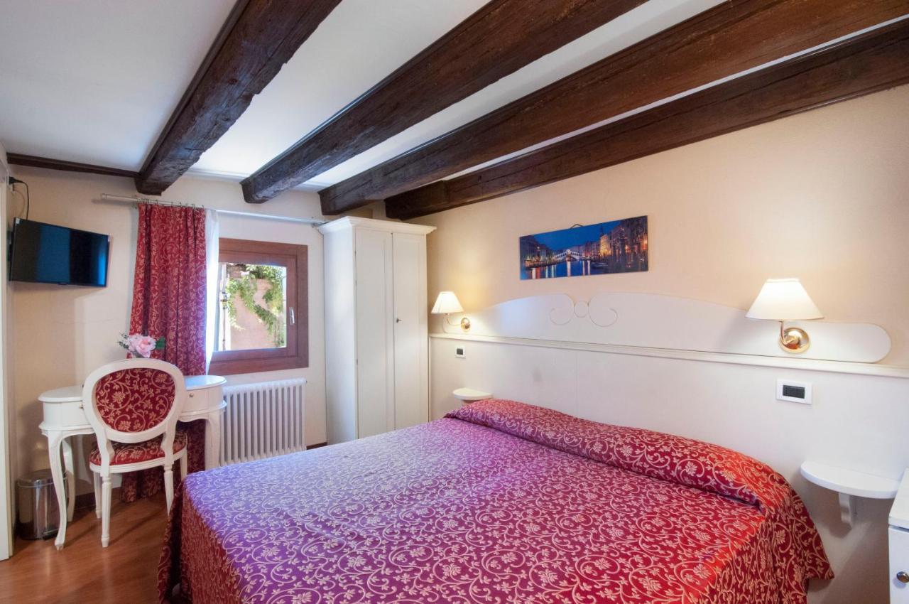 Venice Resorts Guest House Gasthof *