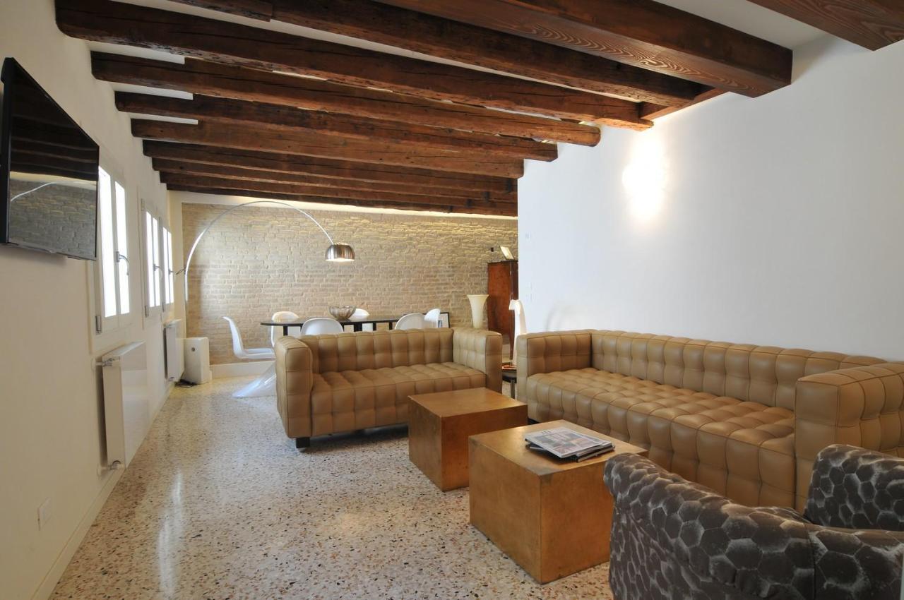 Apartment Teatro Venedig