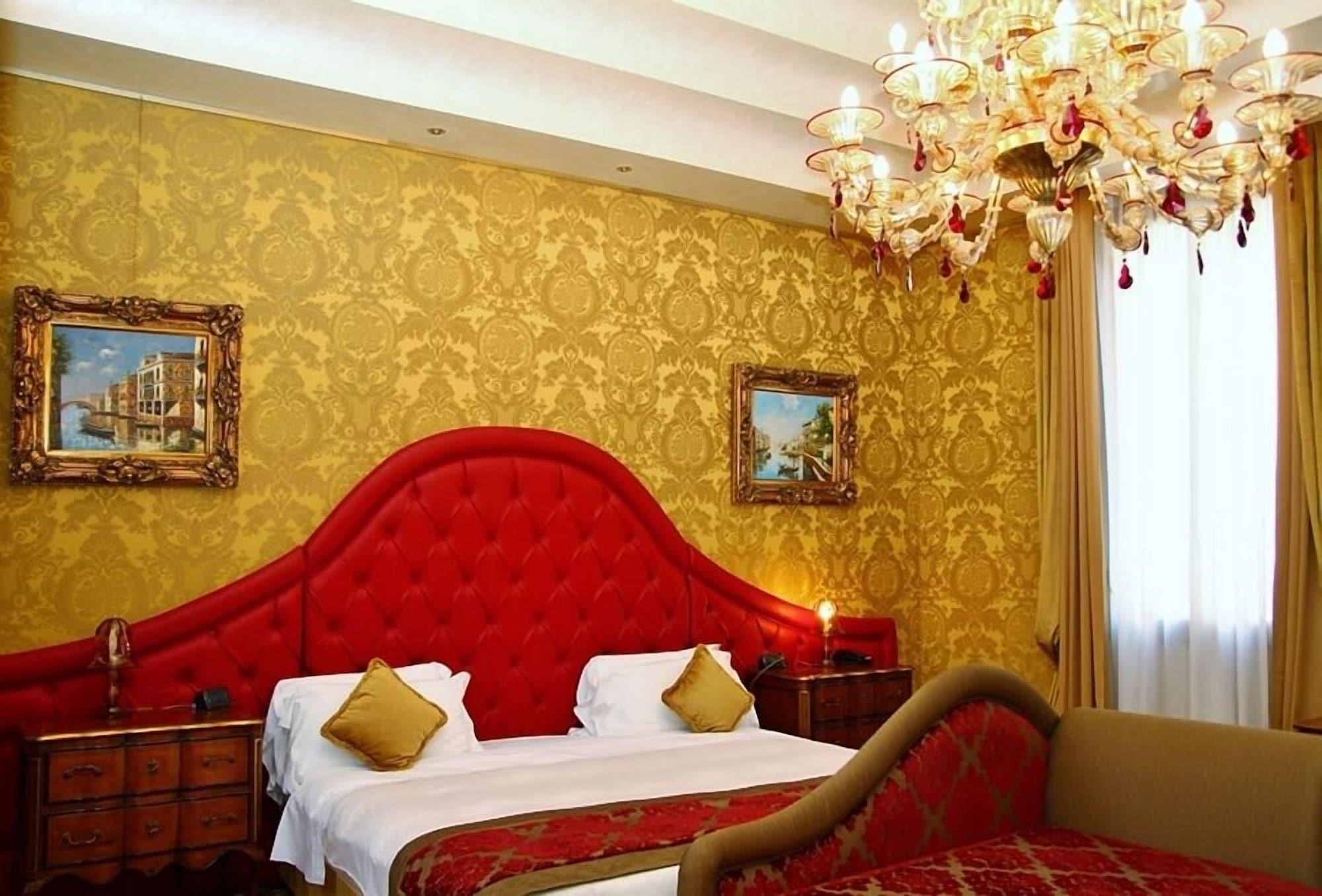 Hotel Pesaro Palace Venedig