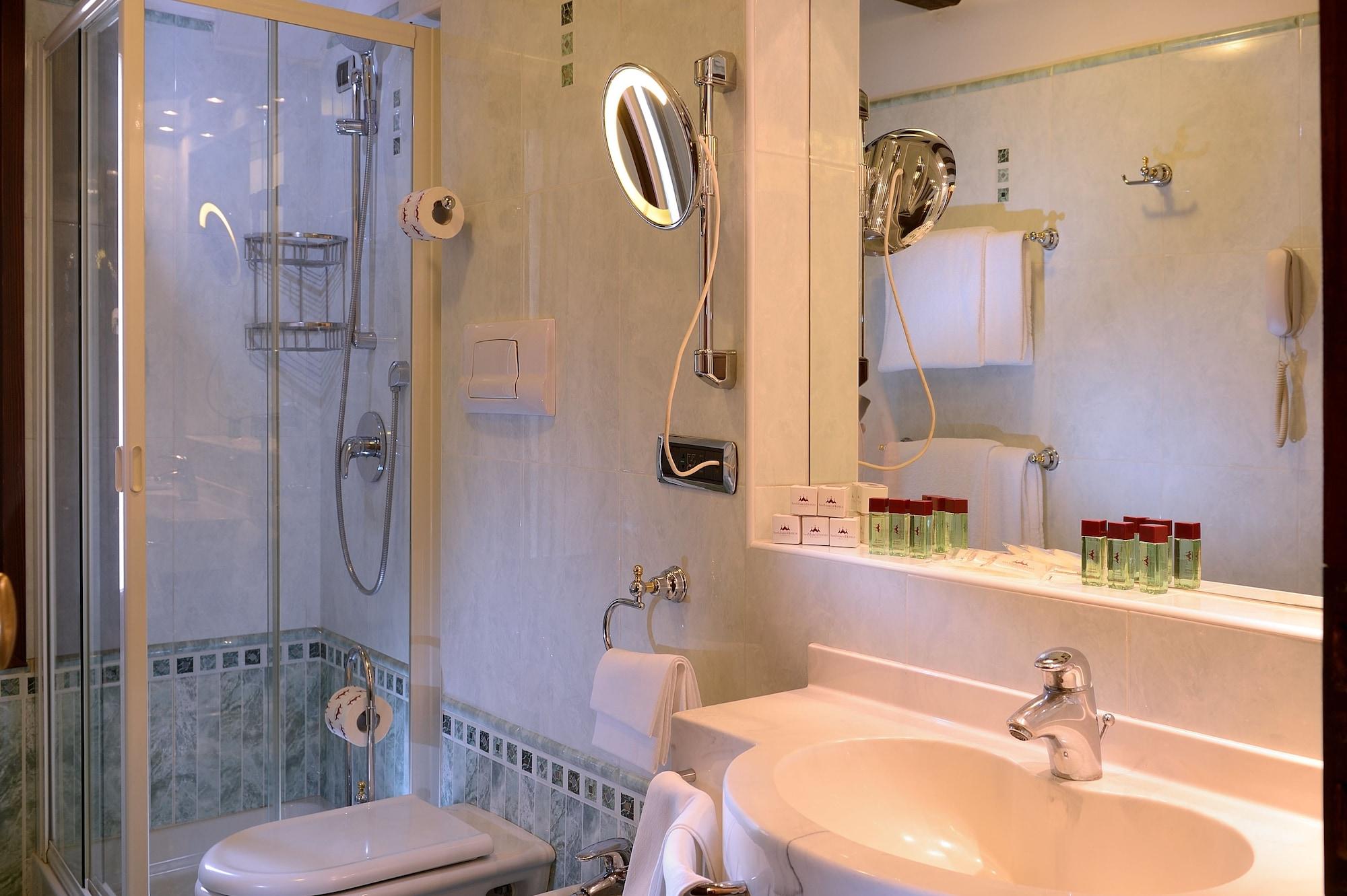Ambassador Tre Rose Hotel Venedig