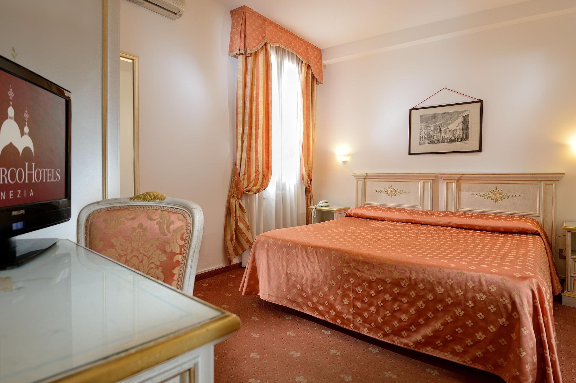 Ambassador Tre Rose Hotel 3*