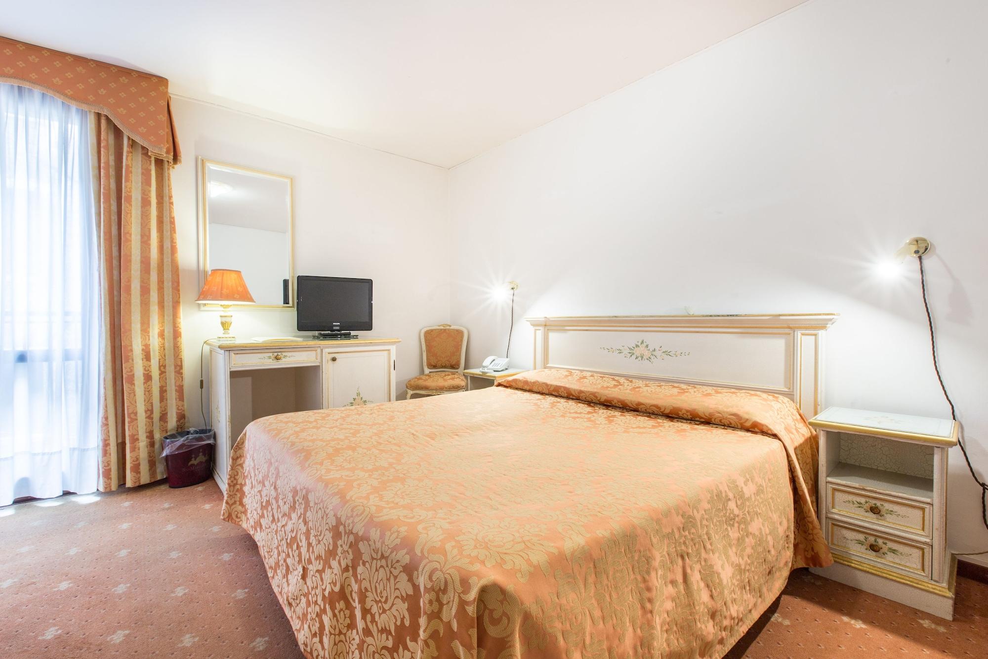 Ambassador Tre Rose 3* Venedig
