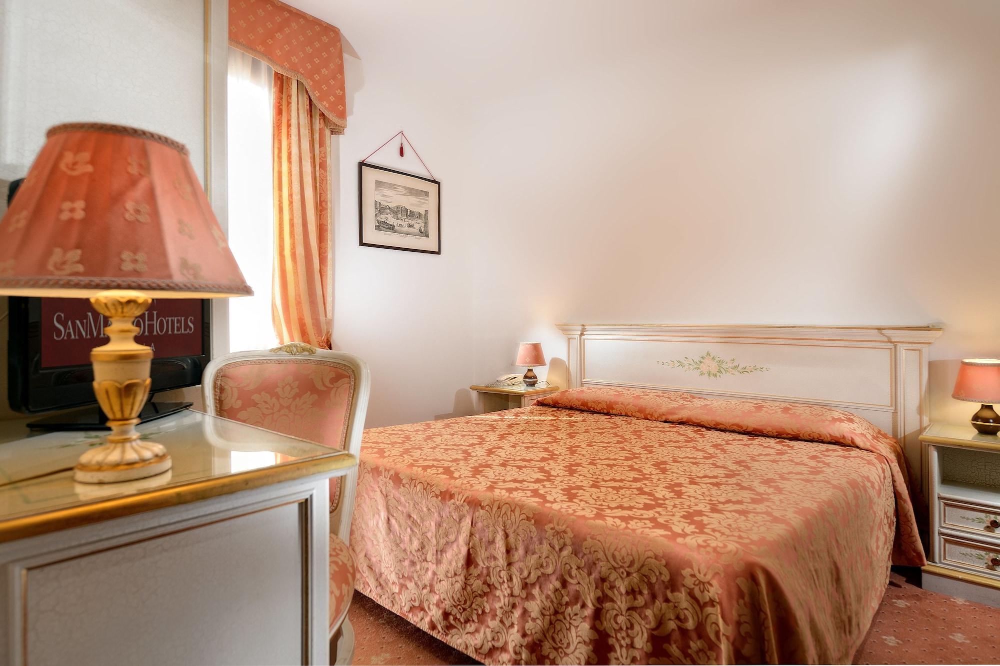 Hotel Ambassador Tre Rose Venedig