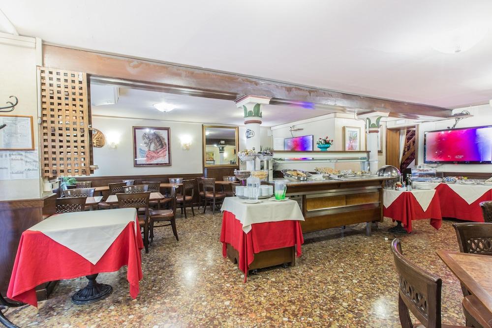Hotel Ambassador Tre Rose Venedig
