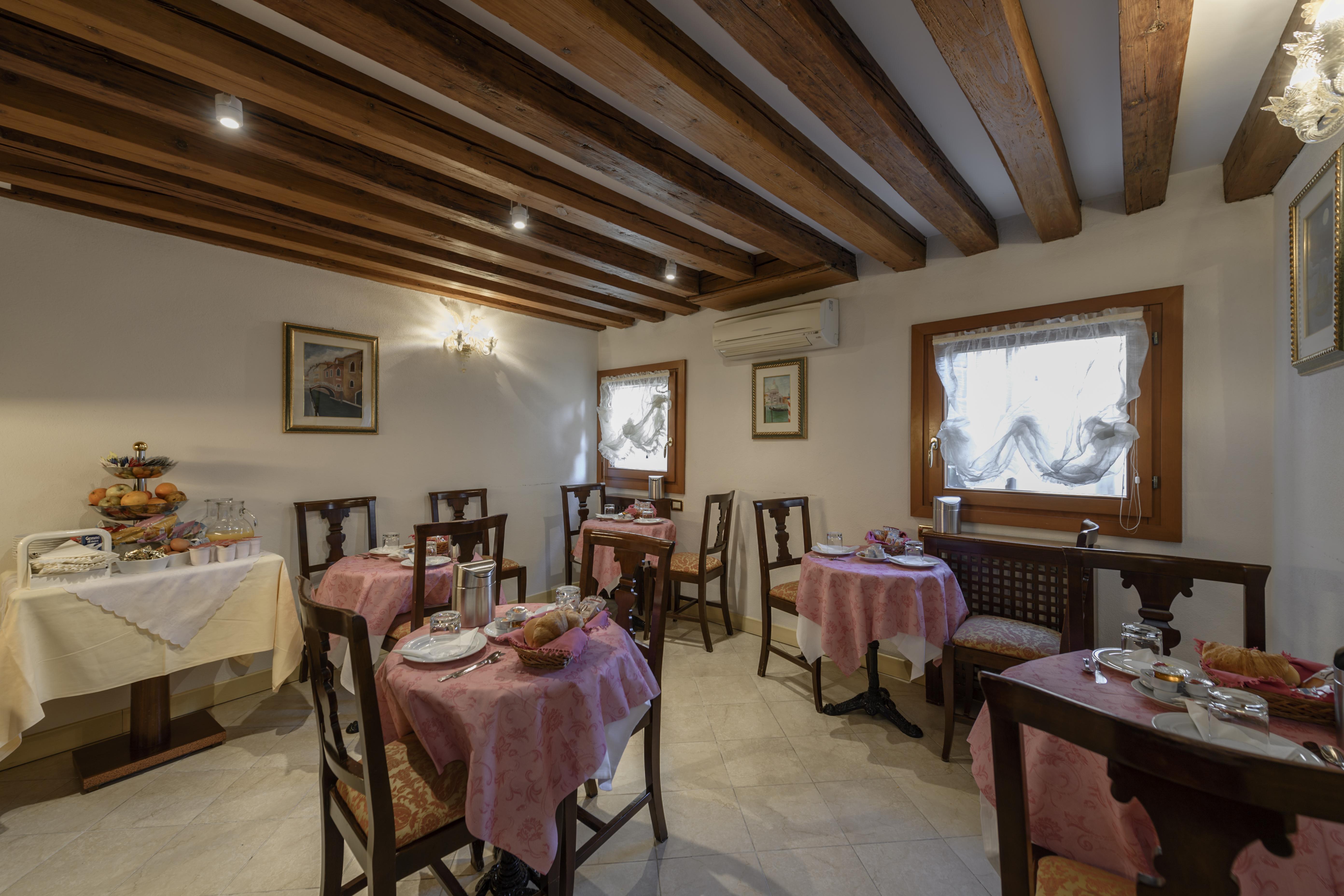 Couette-café Al Leon 3*
