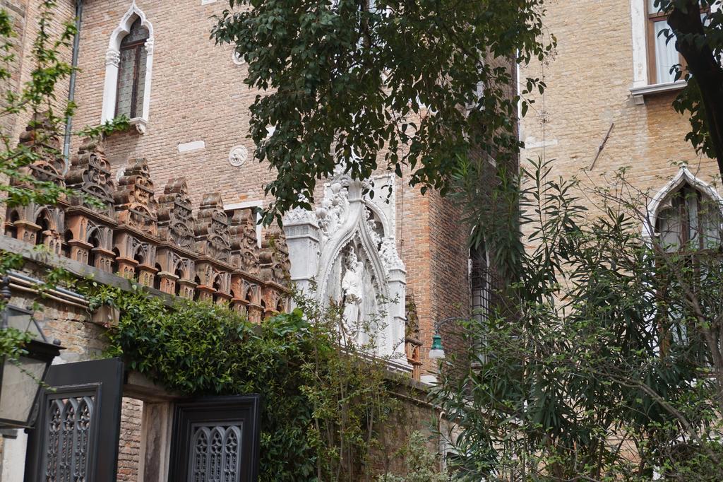 Pesaro Palace 4* Venedig