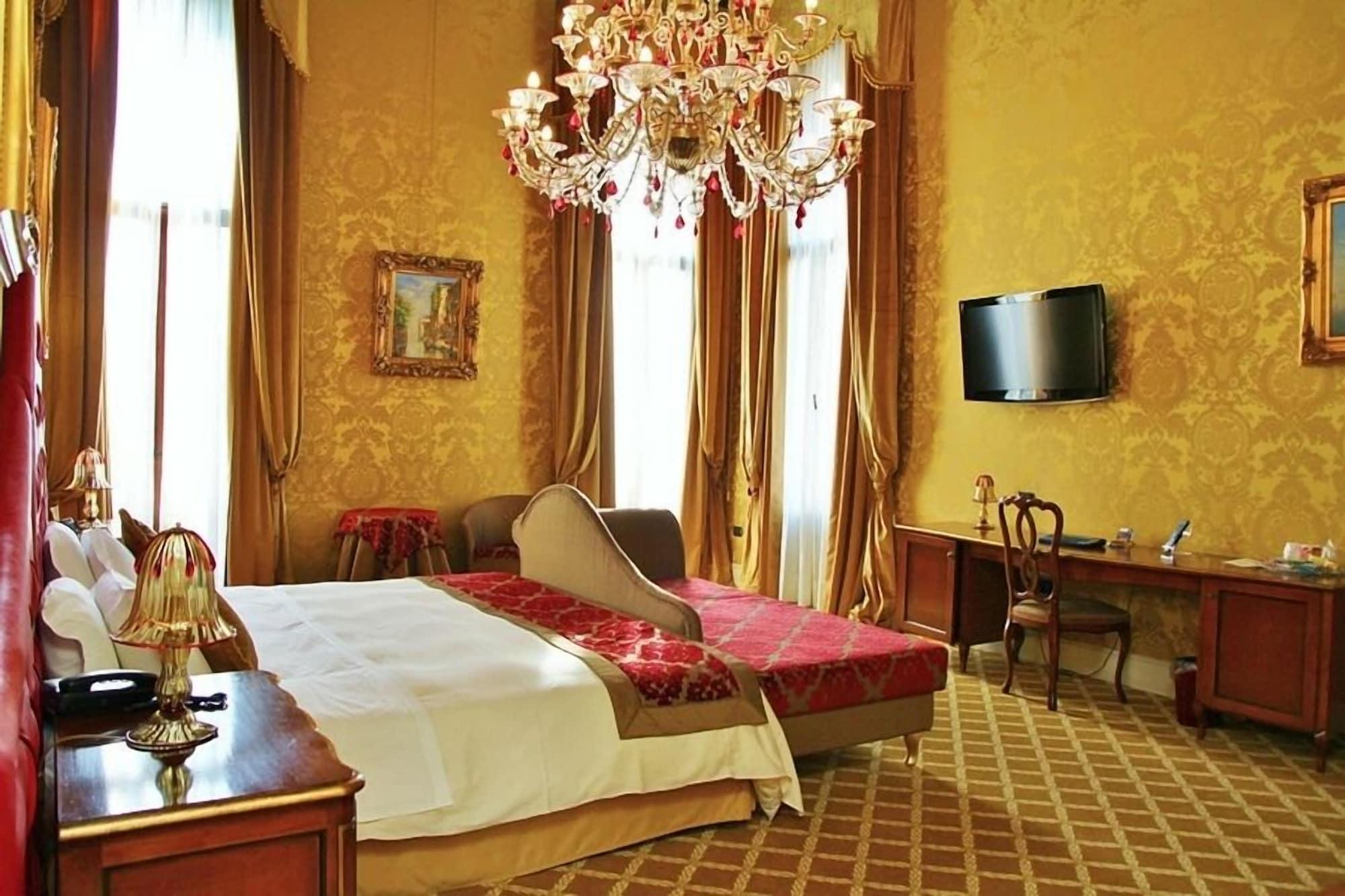 Pesaro Palace Hotel Venedig