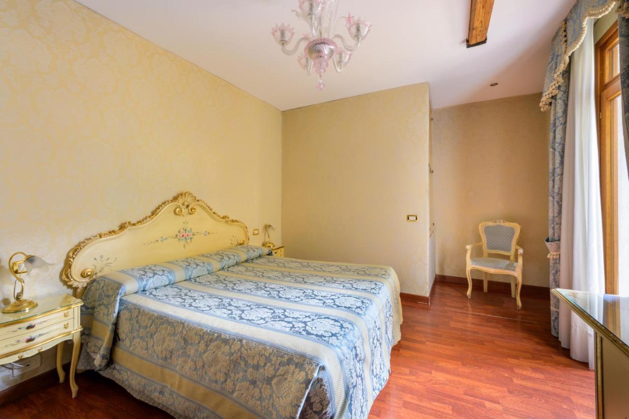 Al Leon 3* Venise