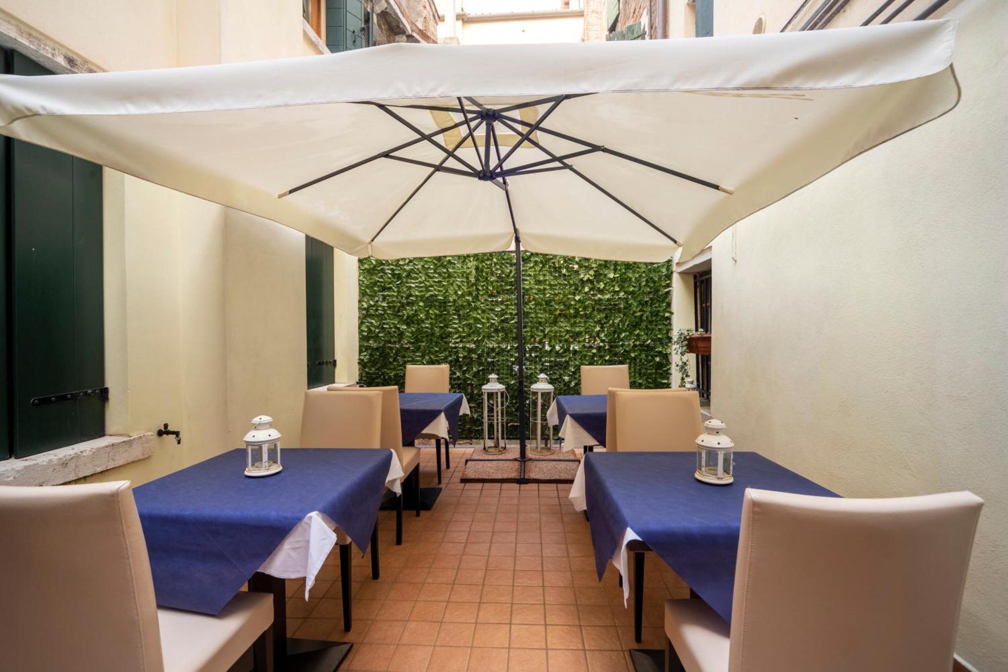 Couette-café Al Leon Venise