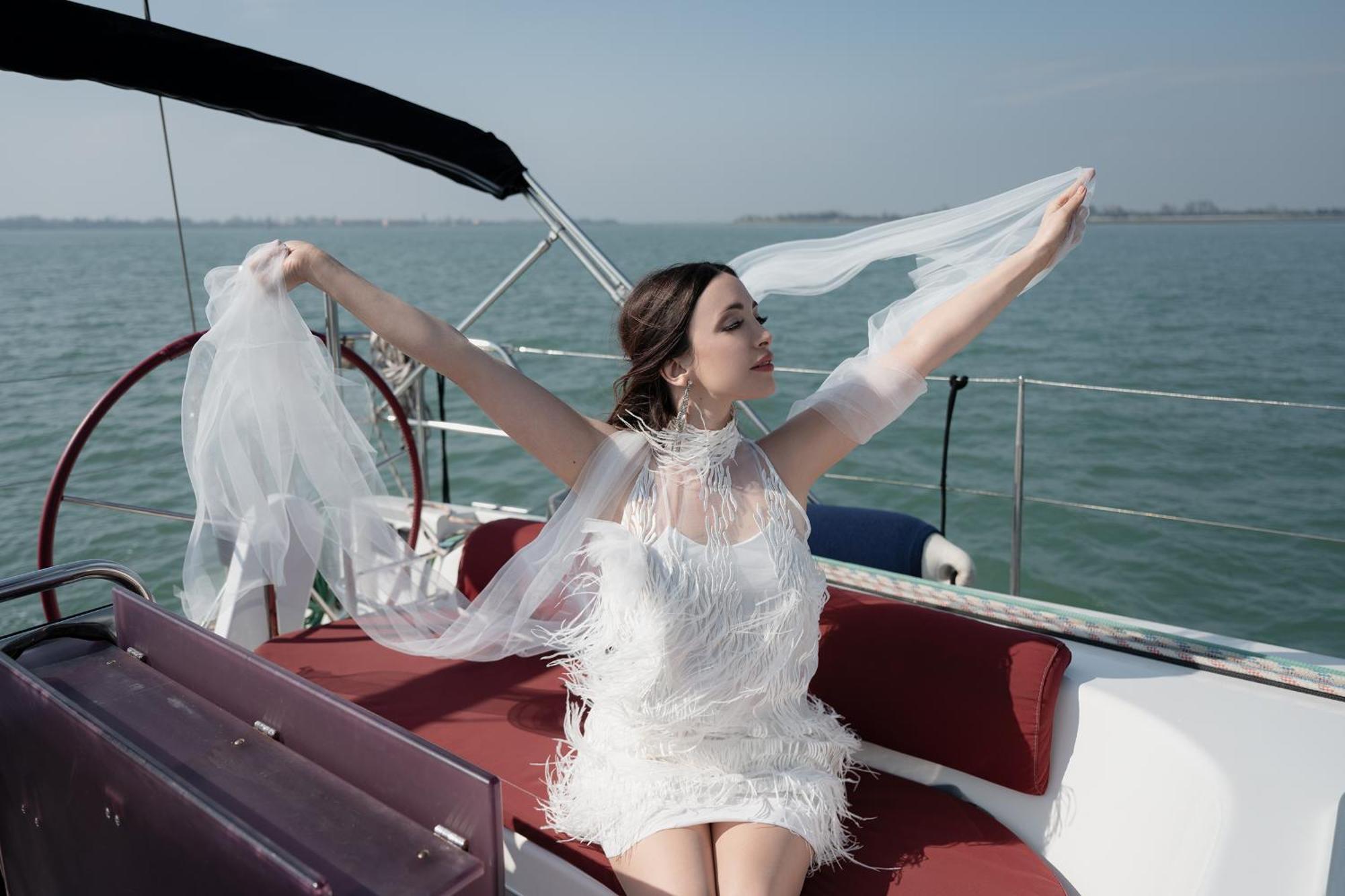 Venice Boat Tour With Aperitif And Music Included On A Sailing Boat Venezia