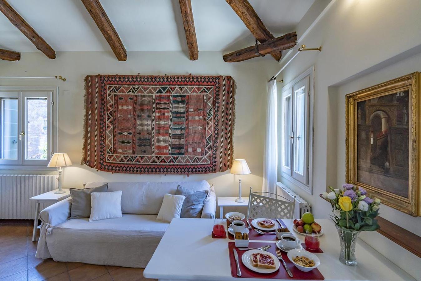 Lo Squero 3 With Balcony In Dorsoduro Appartement *