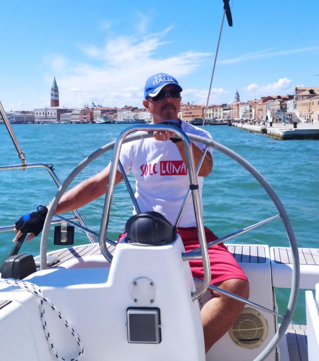 Venice Boat Tour With Aperitif And Music Included On A Sailing Boat Venezia