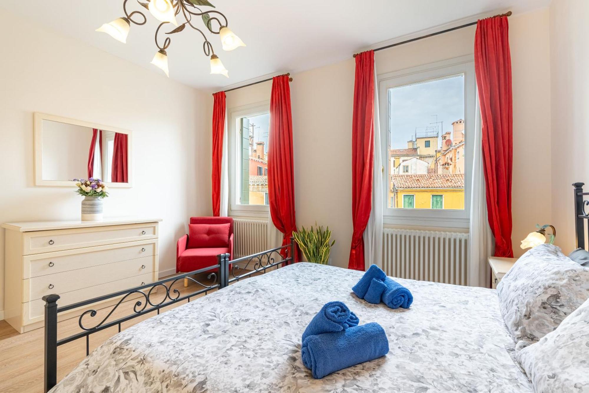 Apartment Vista Canale, 4 Ospiti, 2 E 2 Bagni *