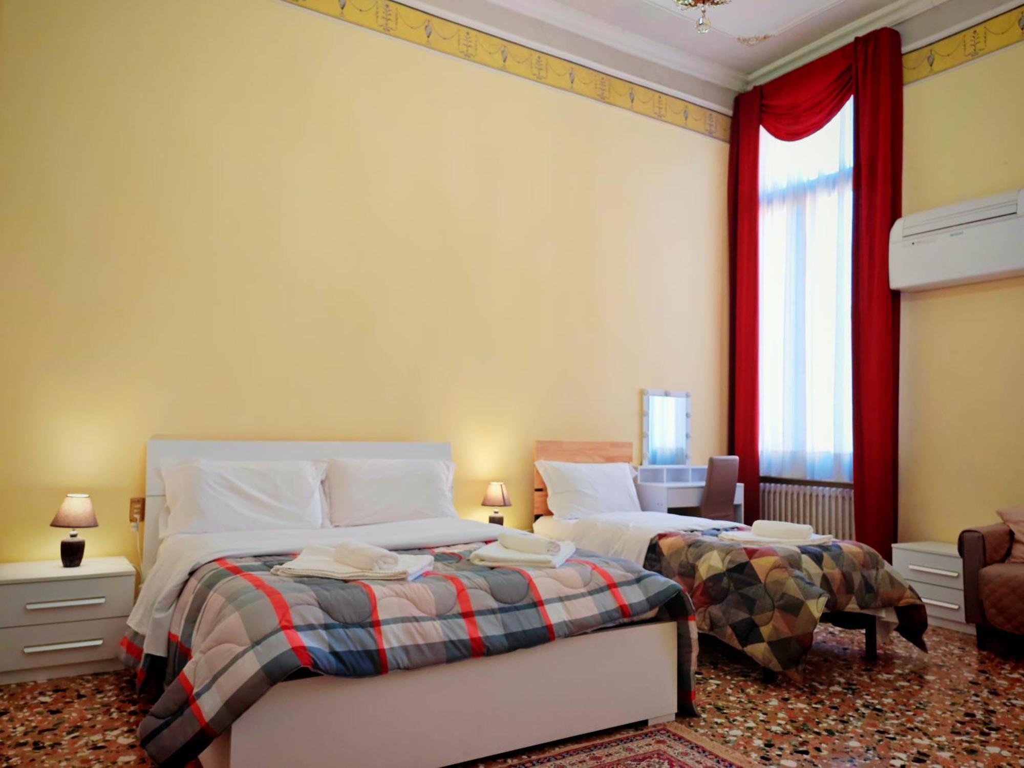 Tourist House * Venise