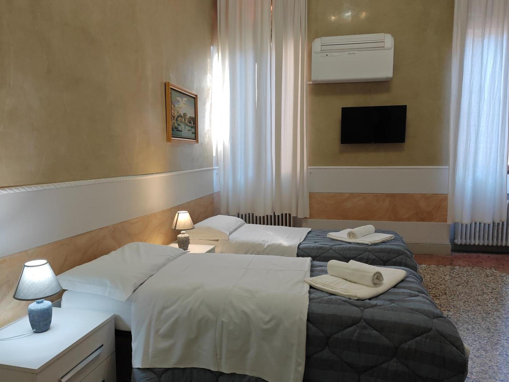 Tourist House * Venise