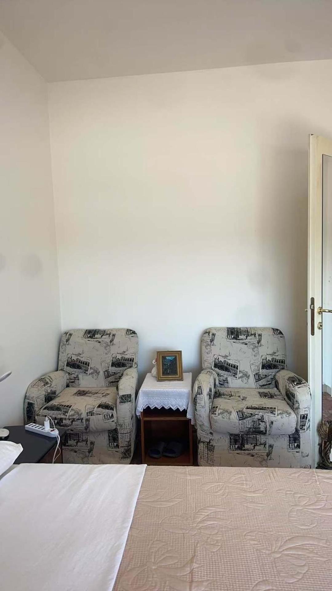 Stazione Lina House Séjour chez l'habitant *