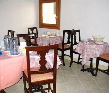 Couette-café Al Leon 3*