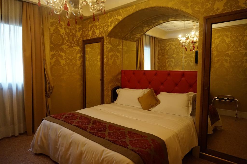 Pesaro Palace Venedig