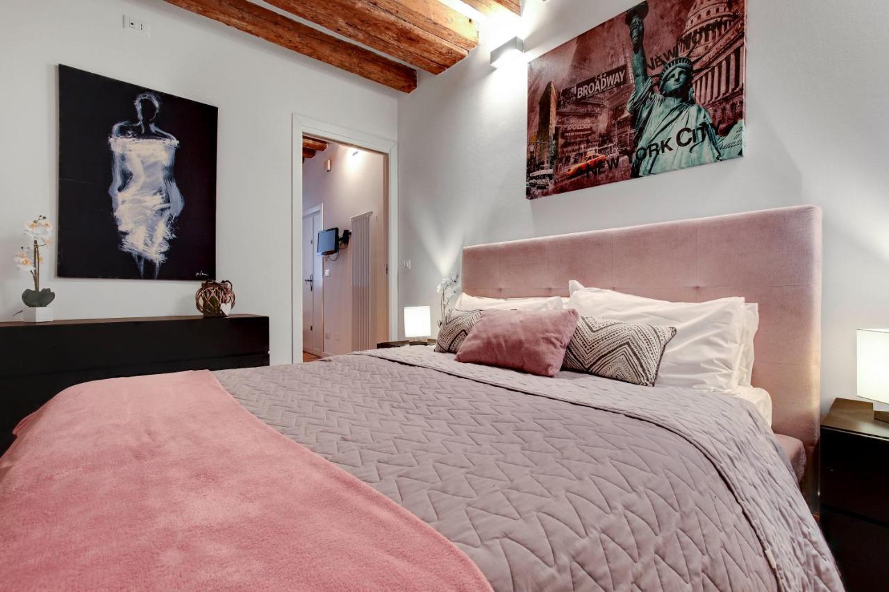 Charming Castello By Wonderful Italy Appartement Venetië