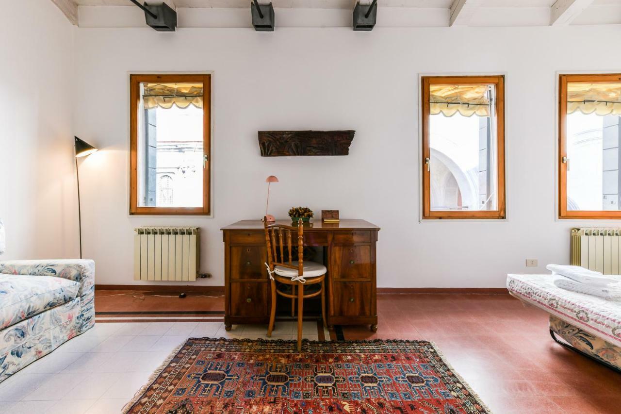 Secret Loft Apartment *