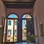 Gorgeous Venetian Apartment With Canal View