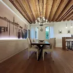 Deluxe 3 Bedrooom Flat in Rialto