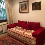 Appartamento Tipico Con Corte Privata