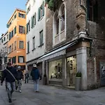 Cà Paola Cozy Venice Apartment