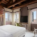 Sina Centurion Palace