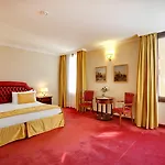 Hotel Dona Palace