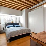 Mel House