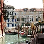 Appartamento Con Terrazza Centrale Ed Accogliente