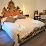 Sara S Luxury Home Five Minutes From Piazza San Marco