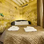 Sweet Time Venice, Luxury San Marco Frezzaria Apt!