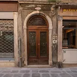 Castello Apartment With Garden R&R