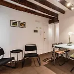 San Giacomo Pied-A-Terre House By Wonderful Italy