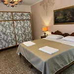 Residence Ss Apostoli Center Venice