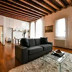 Frari Luxury