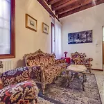 San Moise Luxury Apartment