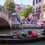 Apartment Life In Venice