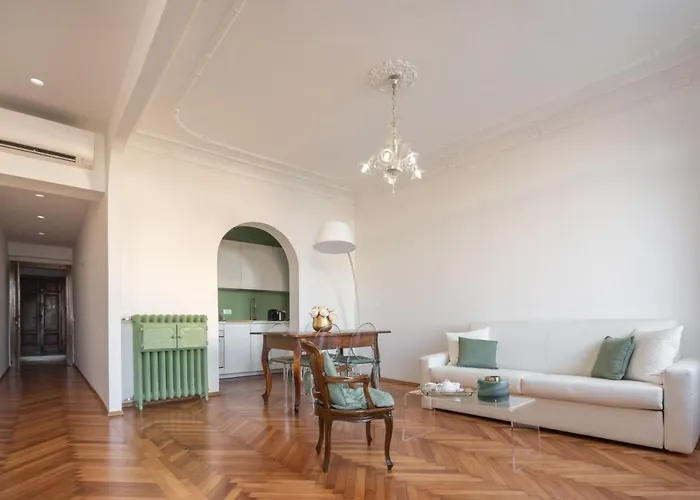 Venetian Palace Green Apartment R&R