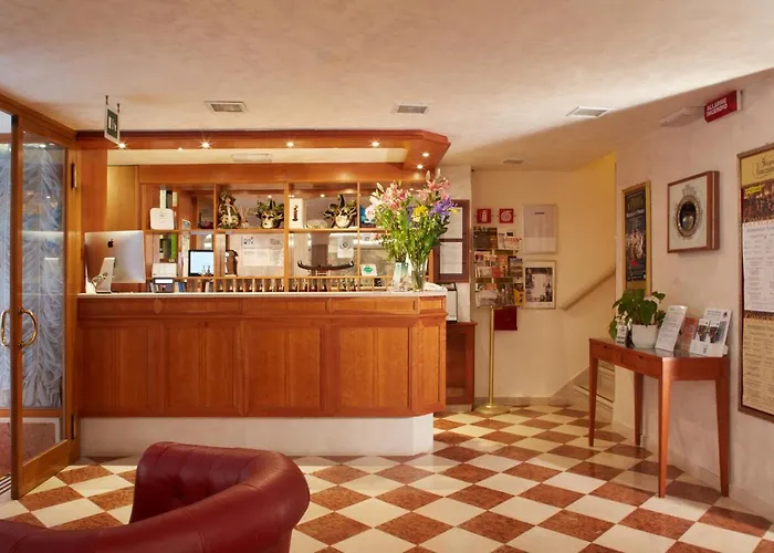 Hotel Commercio & Pellegrino