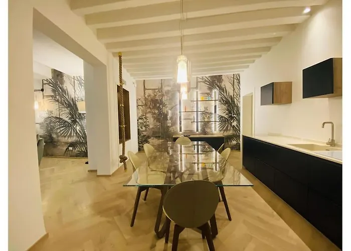 Sweet Time Venice, Luxury San Marco Frezzaria Apt!