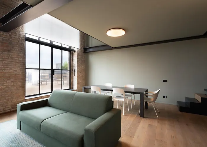 Venice Penthouse - Loft With Canal View