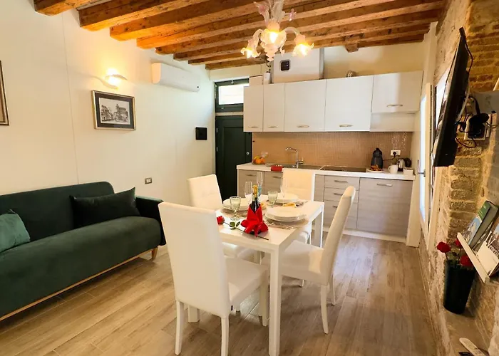 Graceful Venice Barnaba Suite